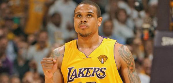 Shannon_brown